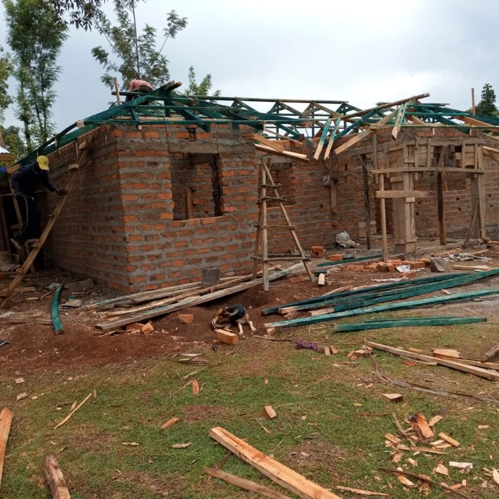 Construction of the new home at Lord Has Mercy Orphanage